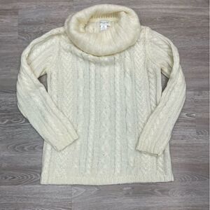 Jones New York Sport White Cowl Turtleneck Mohair Sweater Cable knit classic fit